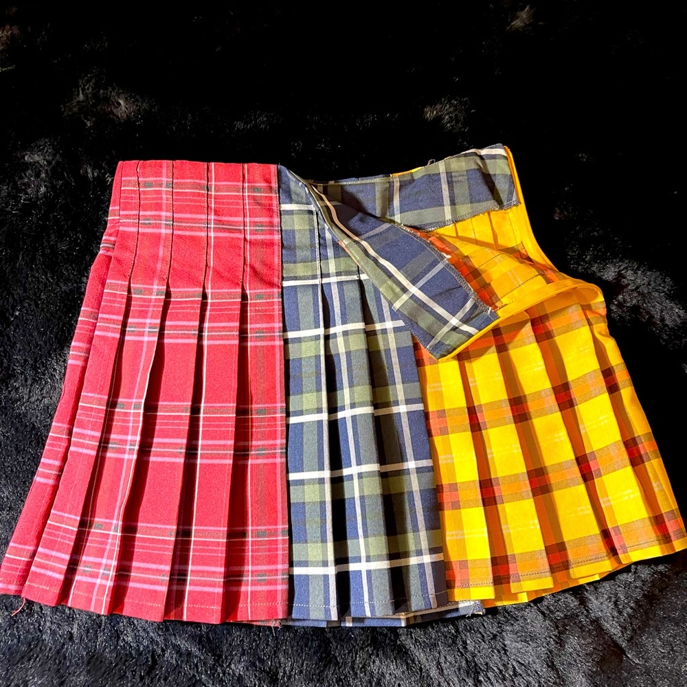 Plaid pleated skirt